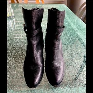 L.K.‎ Bennett booties size 39